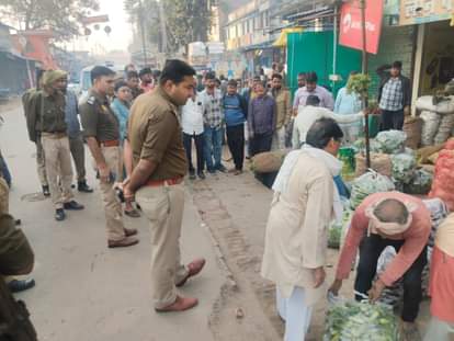 Warning to street vendors