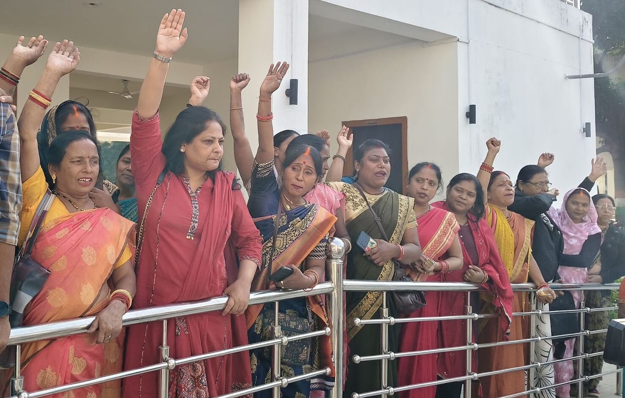 BJP celebrates NDA's landslide victory in Bihar