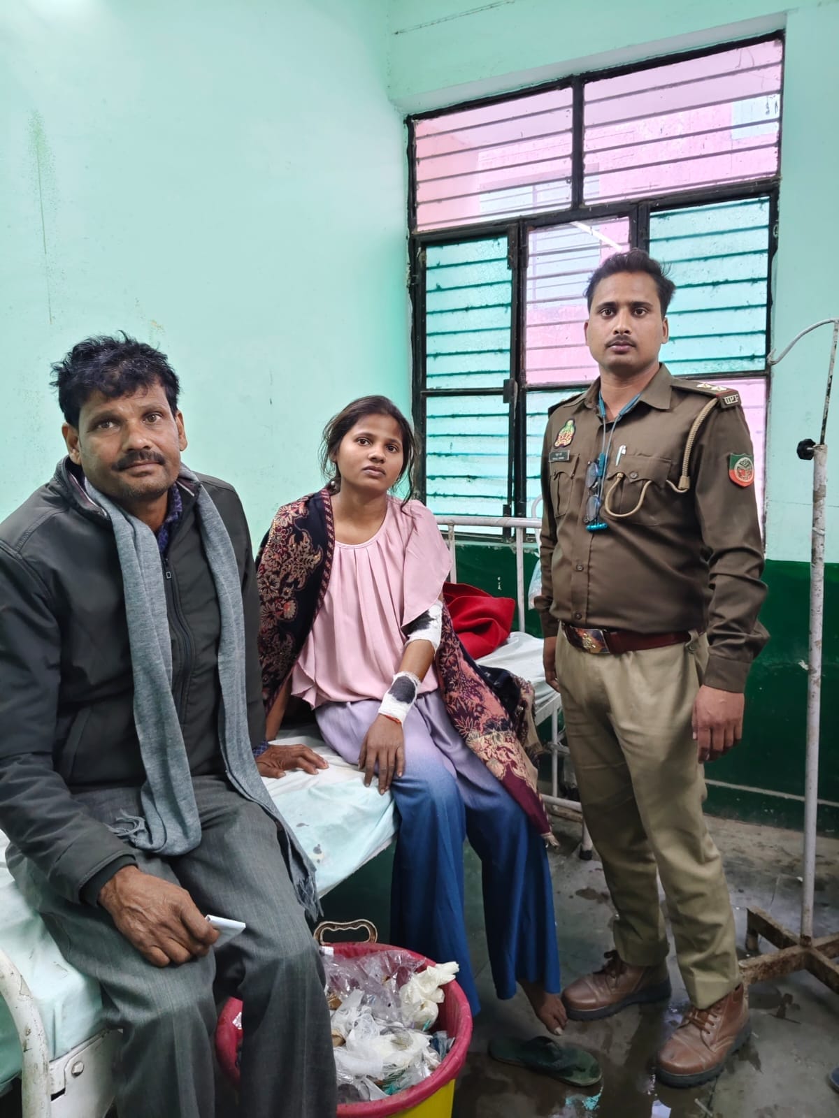 A tiger attacked a girl who had gone to the farm with her father.