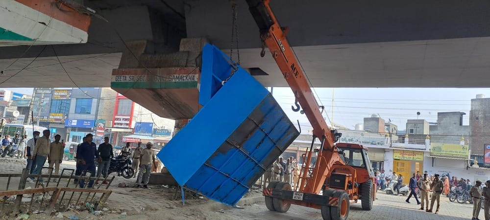 The vegetable market was removed from under the flyover, and the MLA's representative's assurances failed to provide any support.