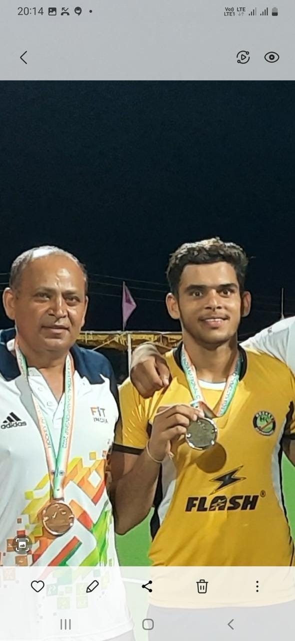 Rohit from Dabda becomes captain of the Junior Hockey India team