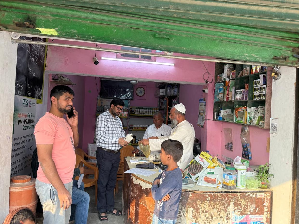 License of two shopkeepers suspended after closing shop