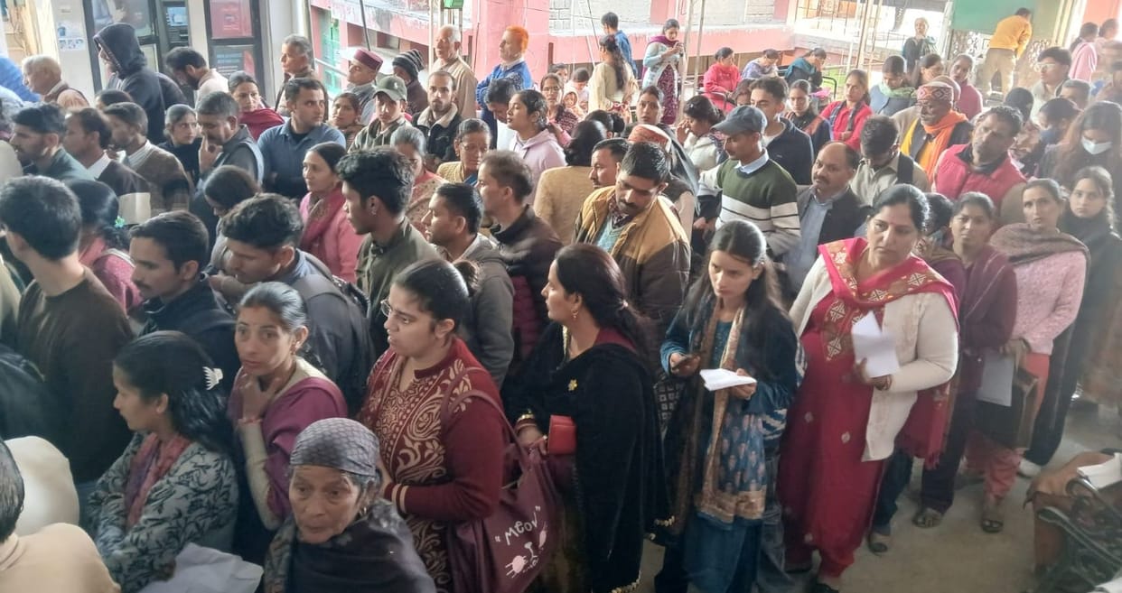 Dry winter increases number of pediatric patients in MCH Mandi