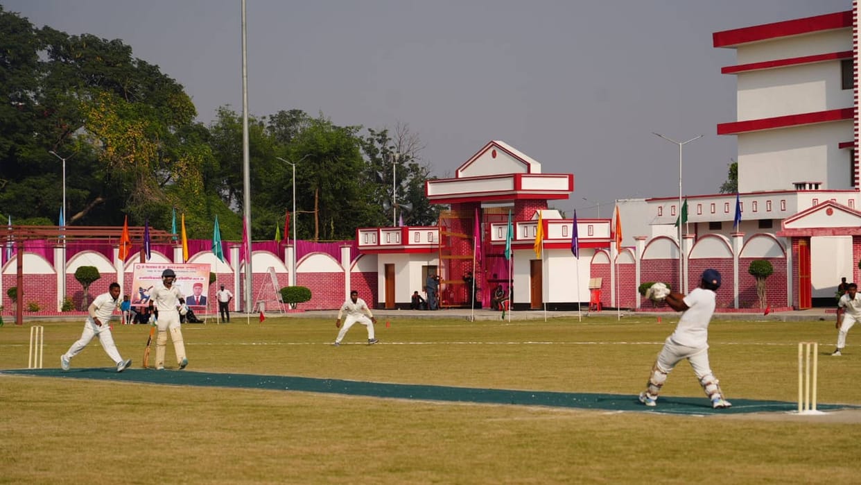 Baba Barudas PG College became the winner