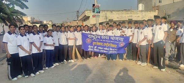 Jawahar Navodaya Vidyalaya students cleaned the pond ghat.