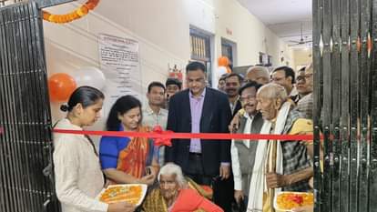 102-year-old woman and 104-year-old man inaugurated the pensioners' hall