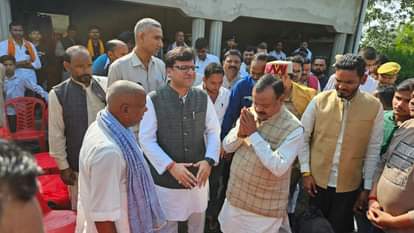 10 lakh rupees will be given to the family of Dinesh, who died in the Delhi bomb blast.