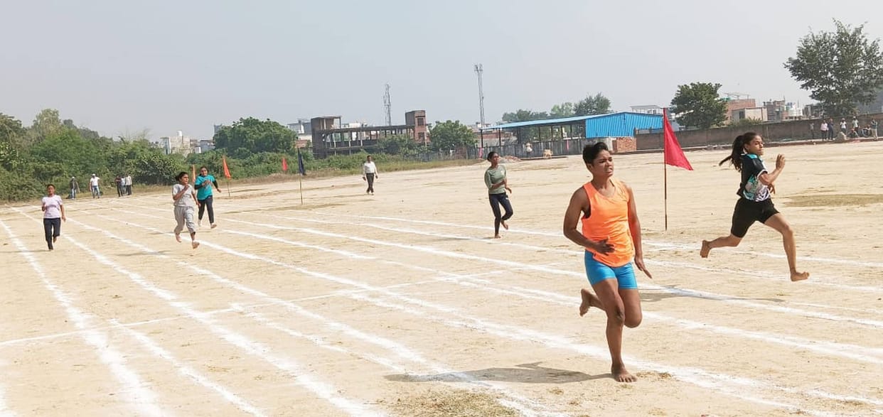 Male and female players participated in the competition