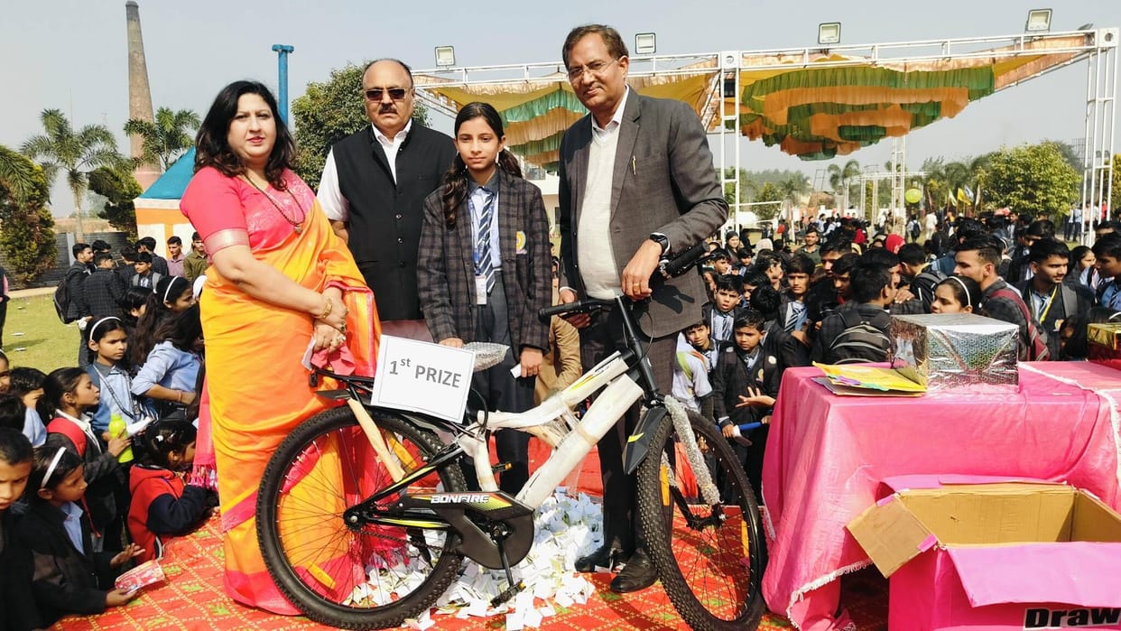 Children's Day: Children enthusiastically participated in sports