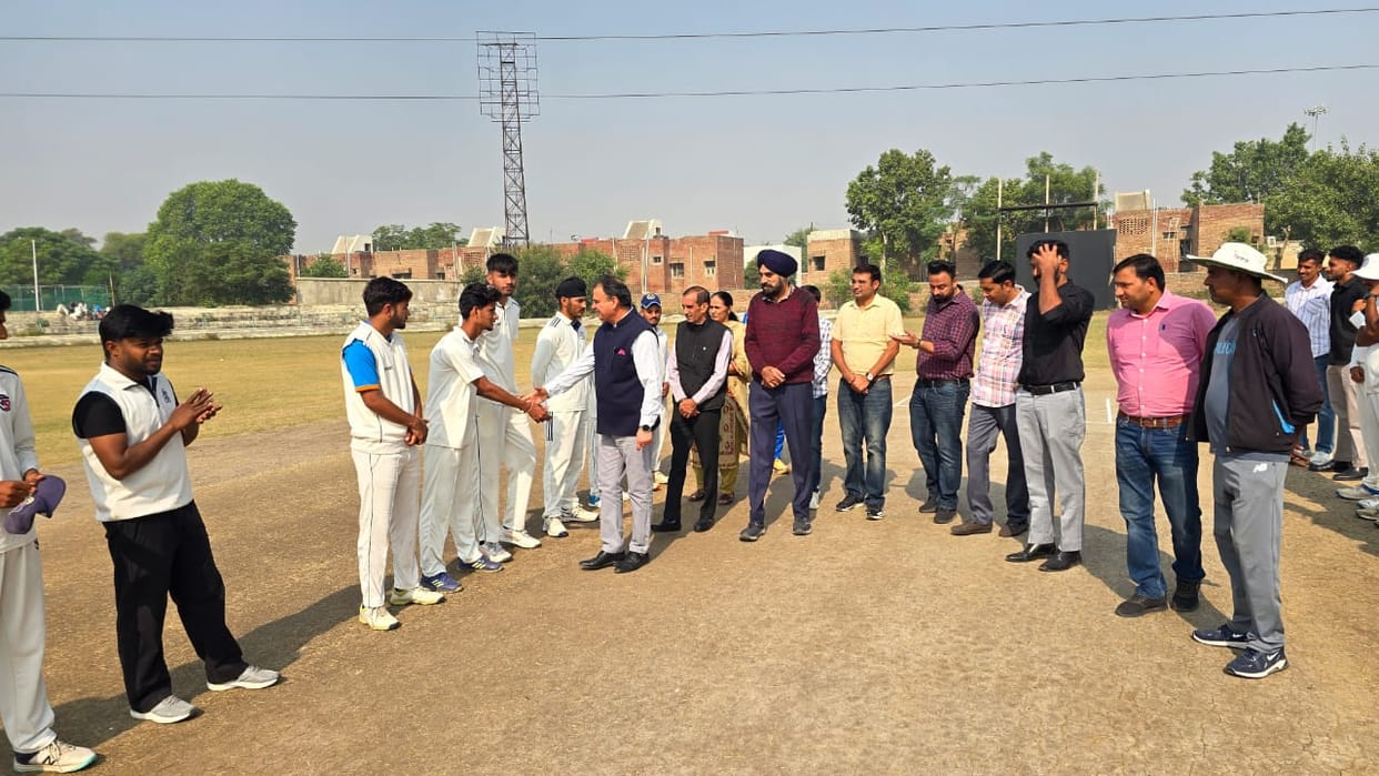 Shah Satnam College and Defence College play their opening match.