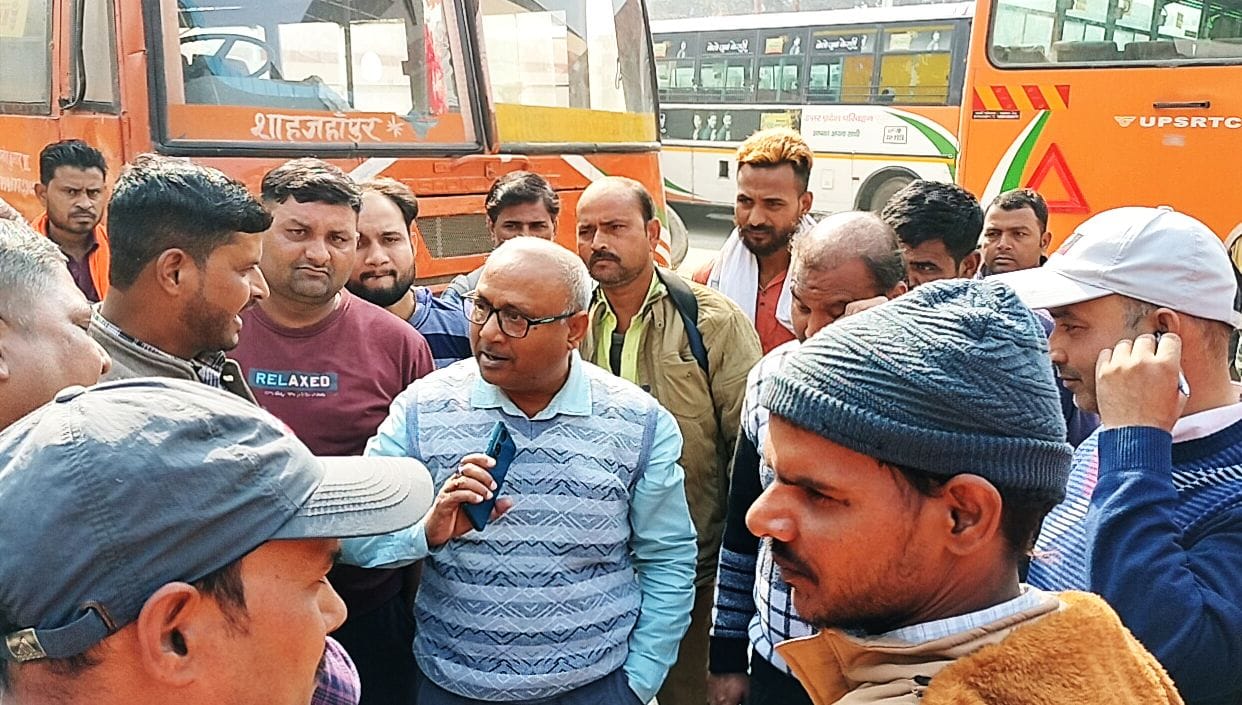 Bus services on the Delhi route were halted for three hours.