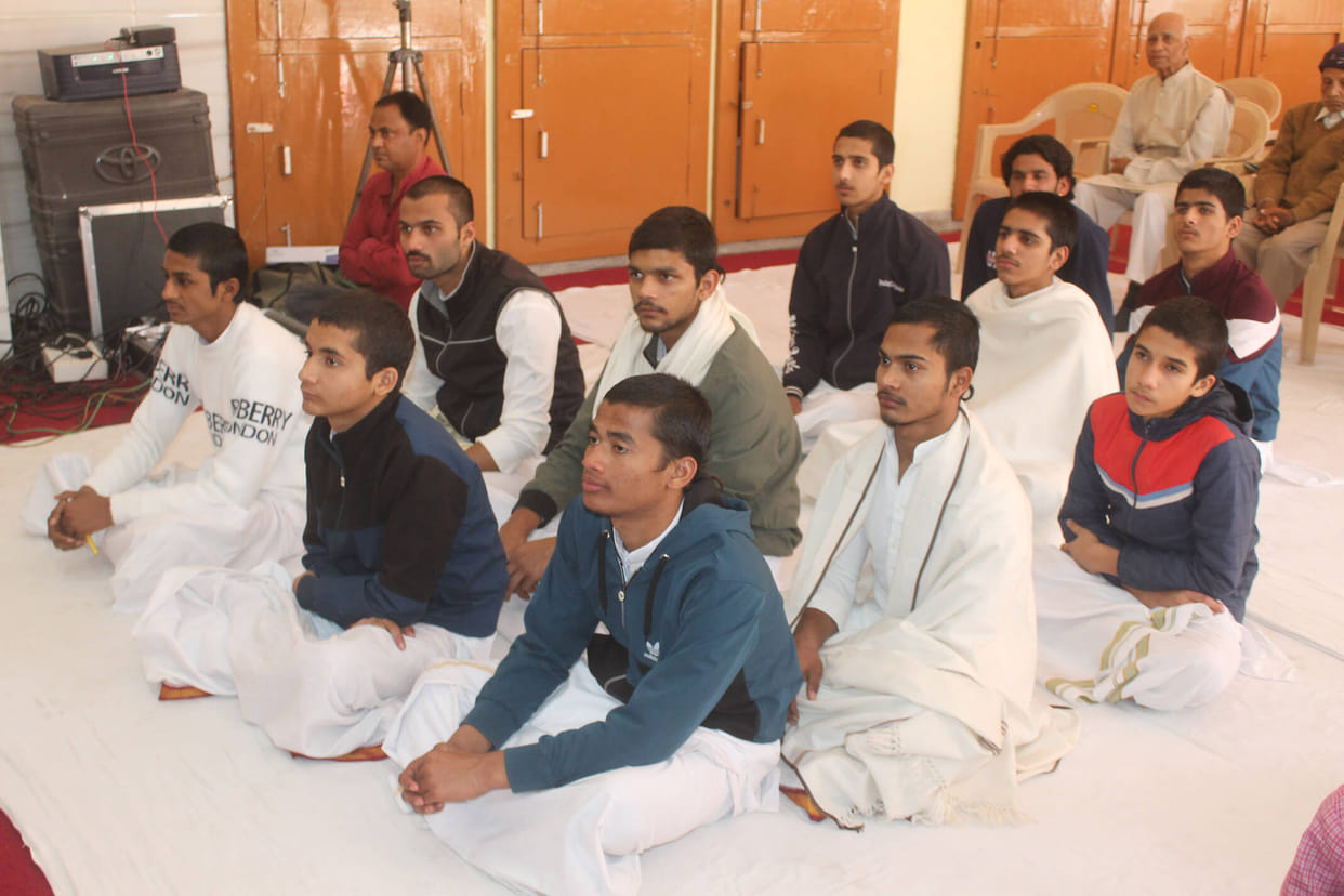 Emphasis on the role of Arya Samaj in nation building