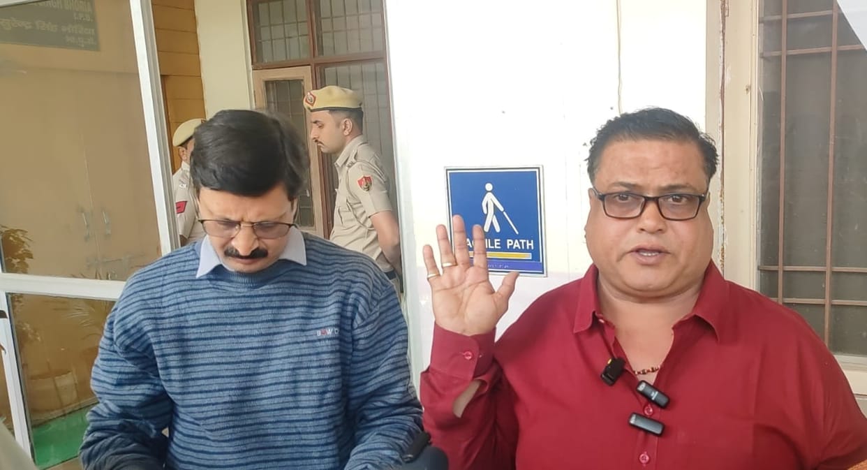 The couple is accused of demanding extortion and threatening to kill them.