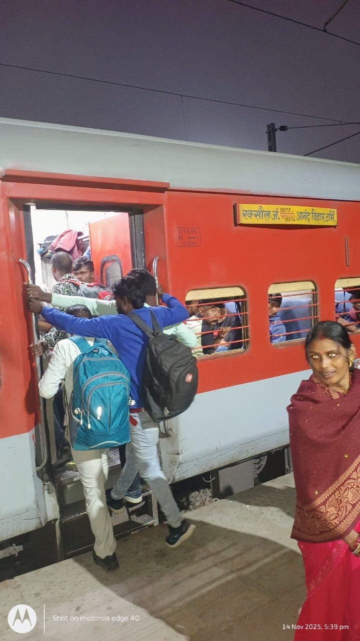 Trains are packed, buses are waiting for passengers.