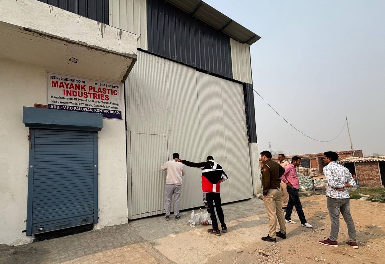 Illegal construction in Naurangabad and Paluwas comes under attack, farmhouse, dhaba and warehouse sealed