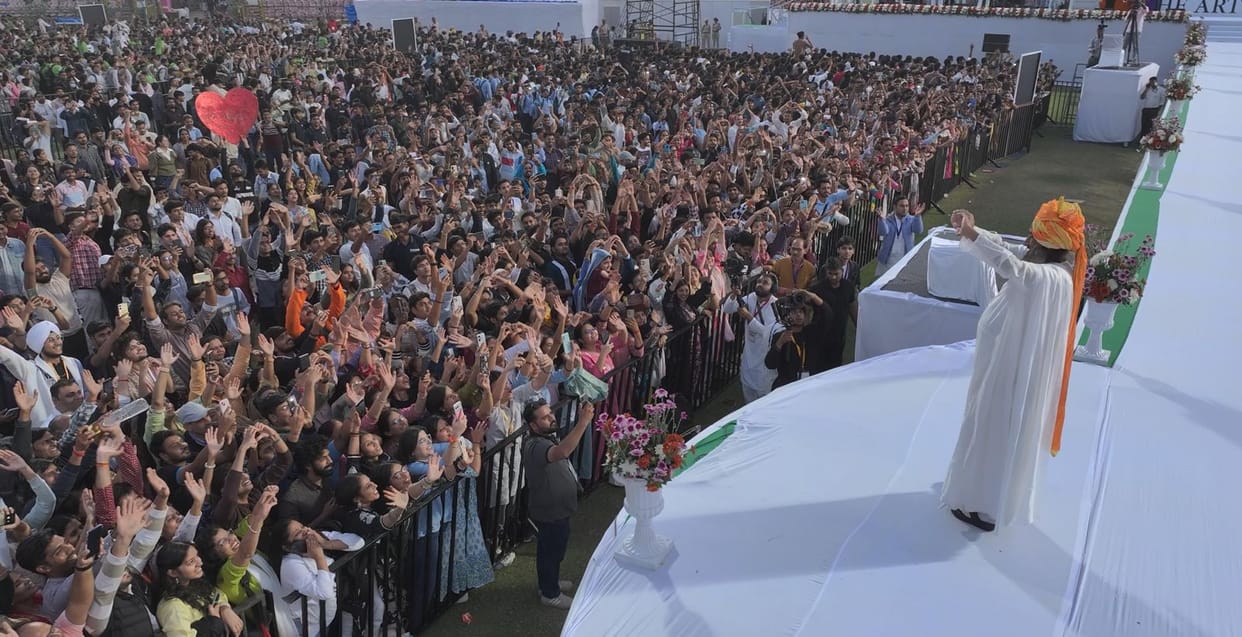 Ravi Shankar Calls for Sensitivity and Drug-Free Youth at Jaipur Mega Event ‘Utsah