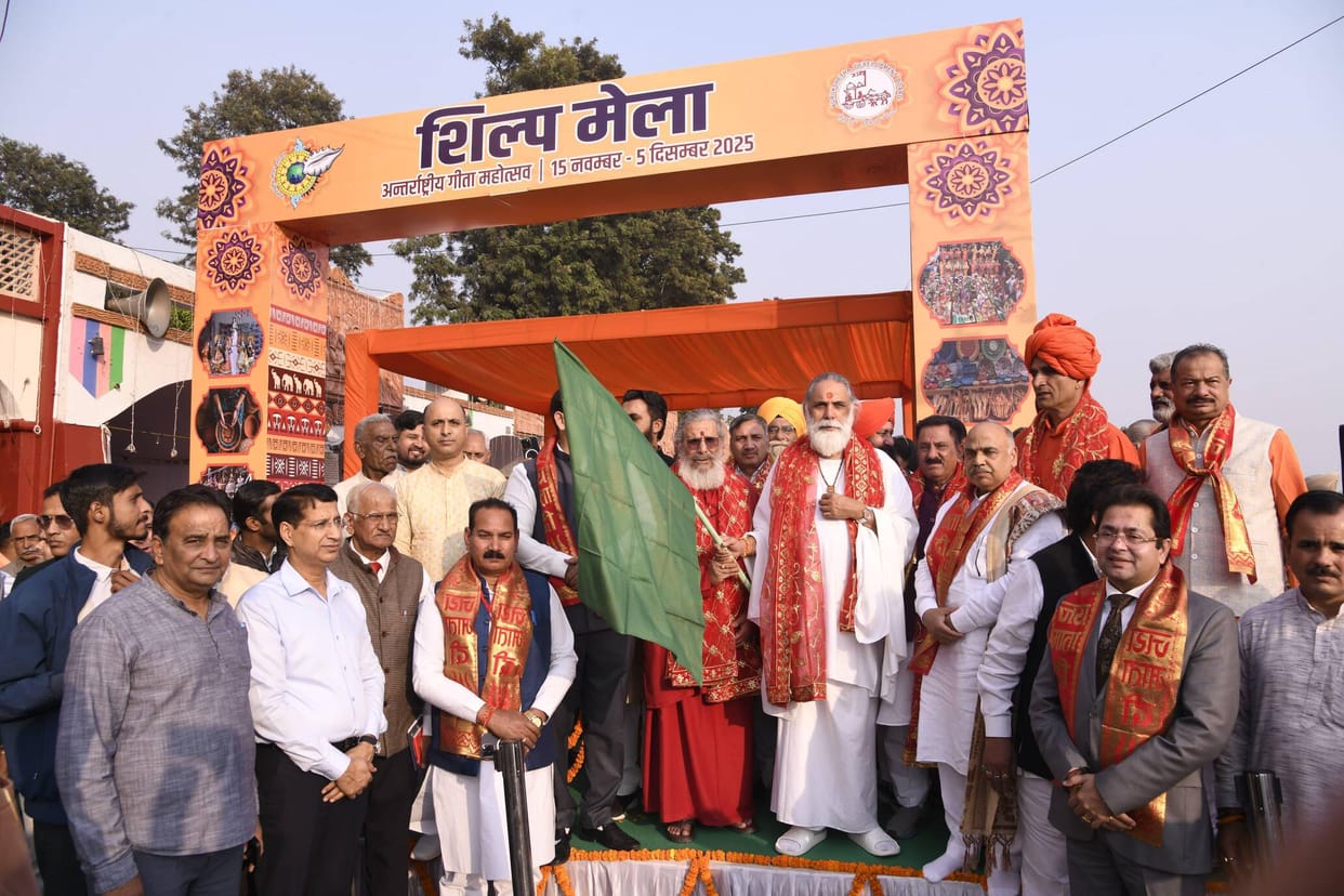 A wave of faith surged in the Geeta Sadbhavana Yatra, tableaux captivated the hearts.