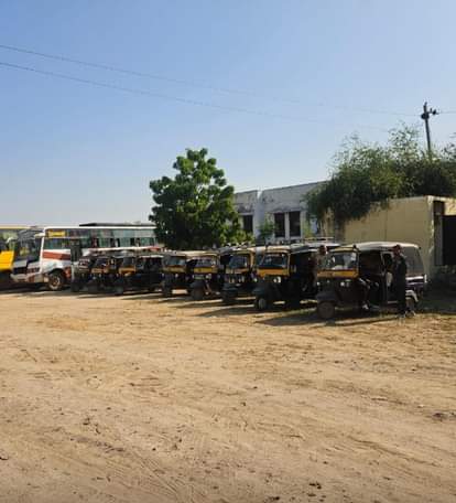 Transport department takes strict action in Balotra, thorough checking of school vans and private vehicles