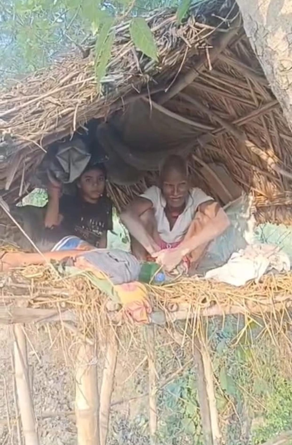 Attacks by wolves and leopards have created panic in the Terai region of Bahraich.