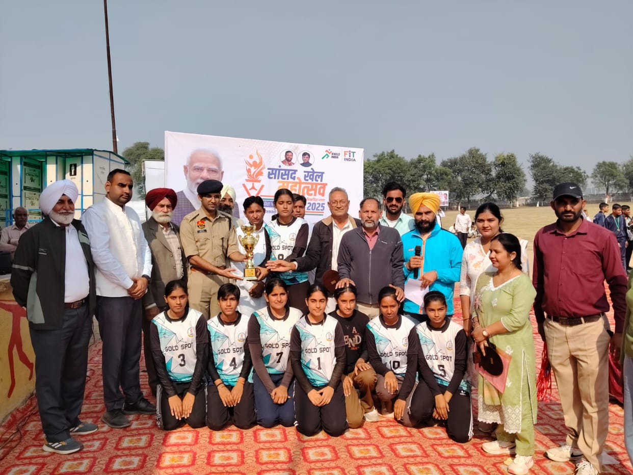 She became first in both the categories of Kabaddi competition of MP Sports Festival.