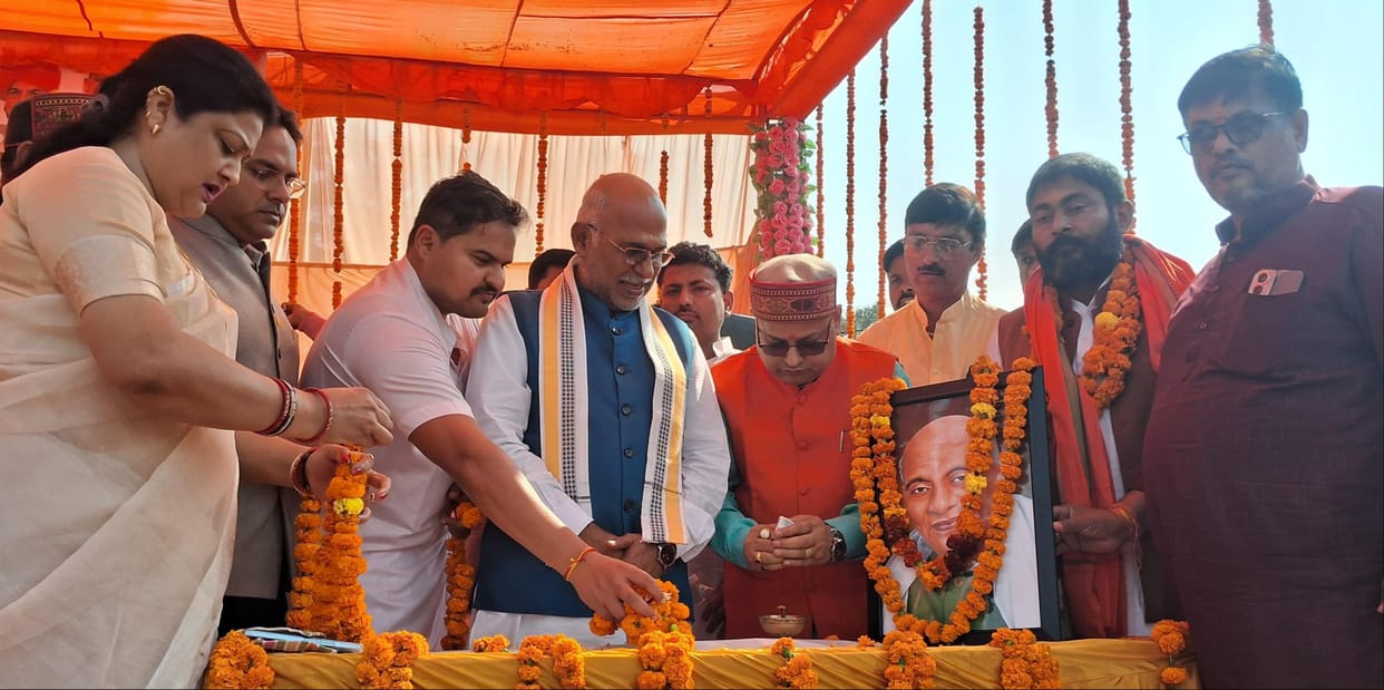 Sardar Patel is a symbol of the unity and integrity of the country
