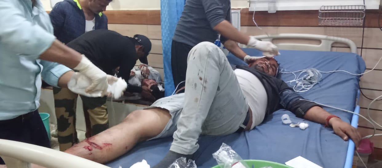 Tractor and mini bus collide, seven passengers injured