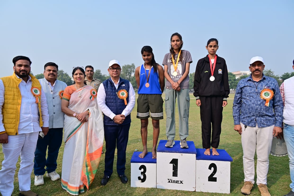 Ashish and Megha declared best athletes for their excellent performance