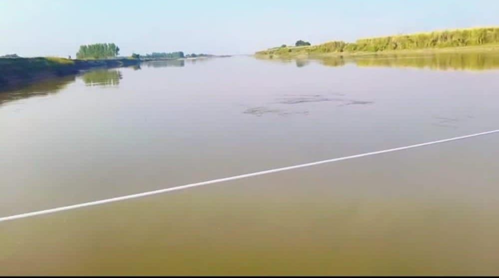 Demand for a concrete bridge on Maholiya Ghat on Alhaganj-Amritpur road intensifies