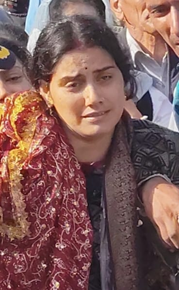 Husband sacrificed his life, but the government did not take any action: Bhanu Priya