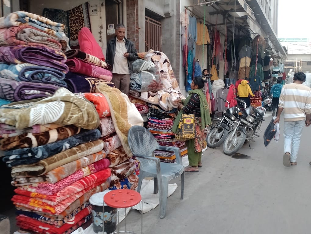 Blanket market heats up this winter, purchases increase due to lower GST