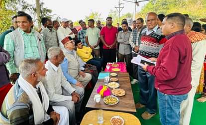 mla solanki visit in bikram baag panchyat