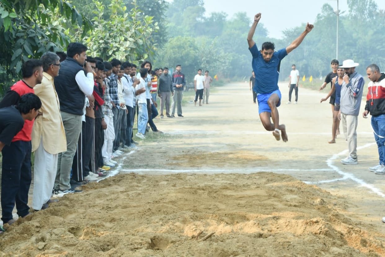 Ravi and Kavita were selected as the best athletes