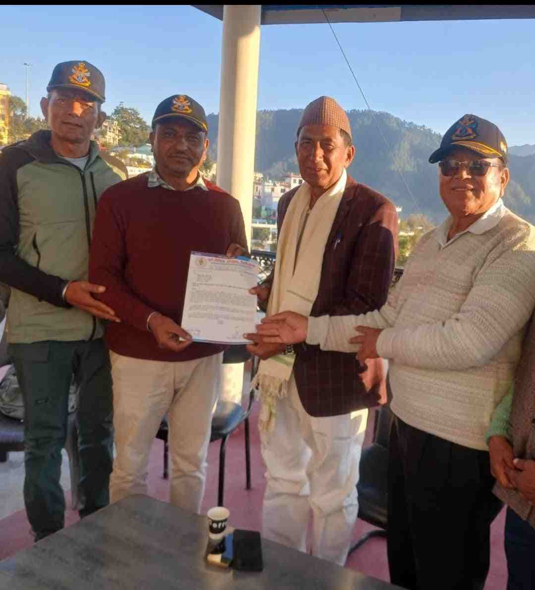 Demand for construction of Martyr's Gate in Kargil Martyr Johar Singh's village