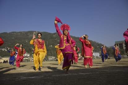 Students showed cultural diversity in Paddal