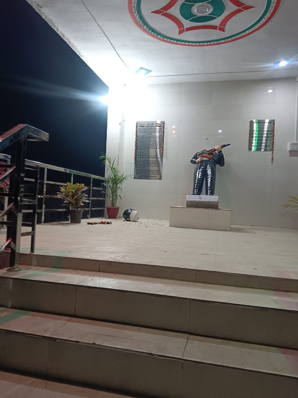 Unruly elements vandalized the statue of the martyr, angering the villagers.