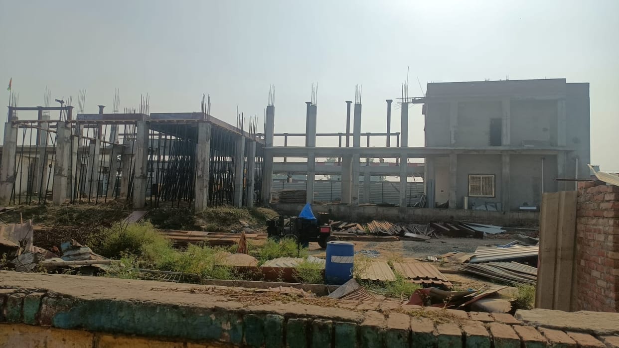 Station construction slow, dream of modern facilities unfulfilled