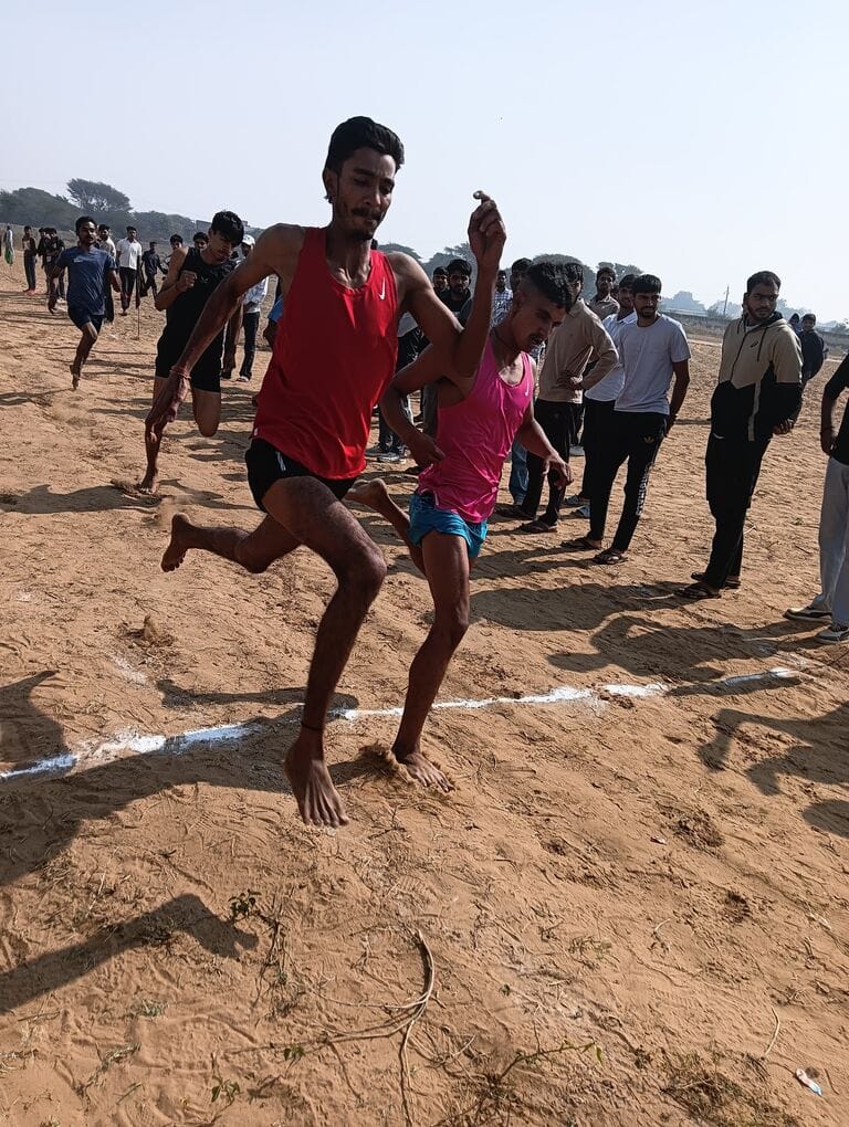 Chandrapati and Nisha were the best athletics in sports