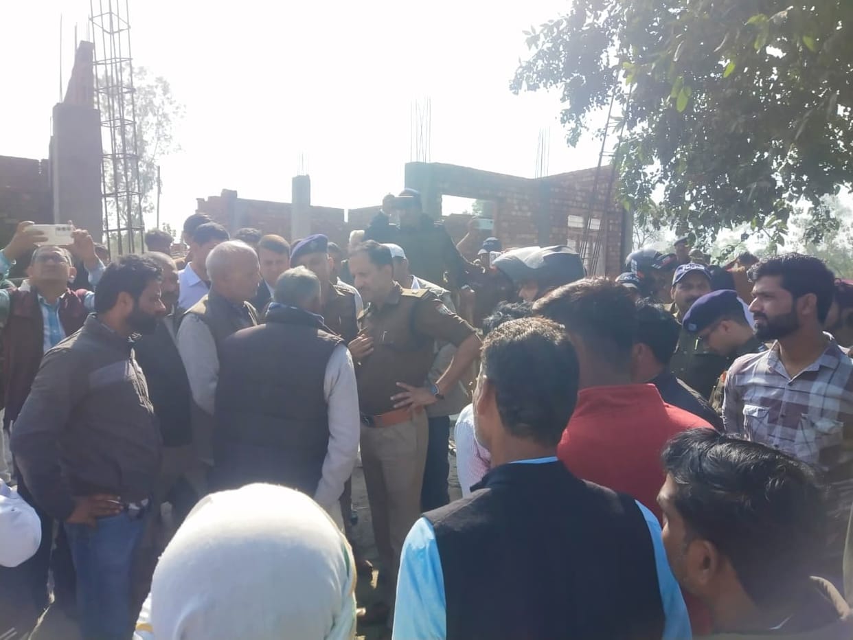 Administrative team demolished the tomb built on government land