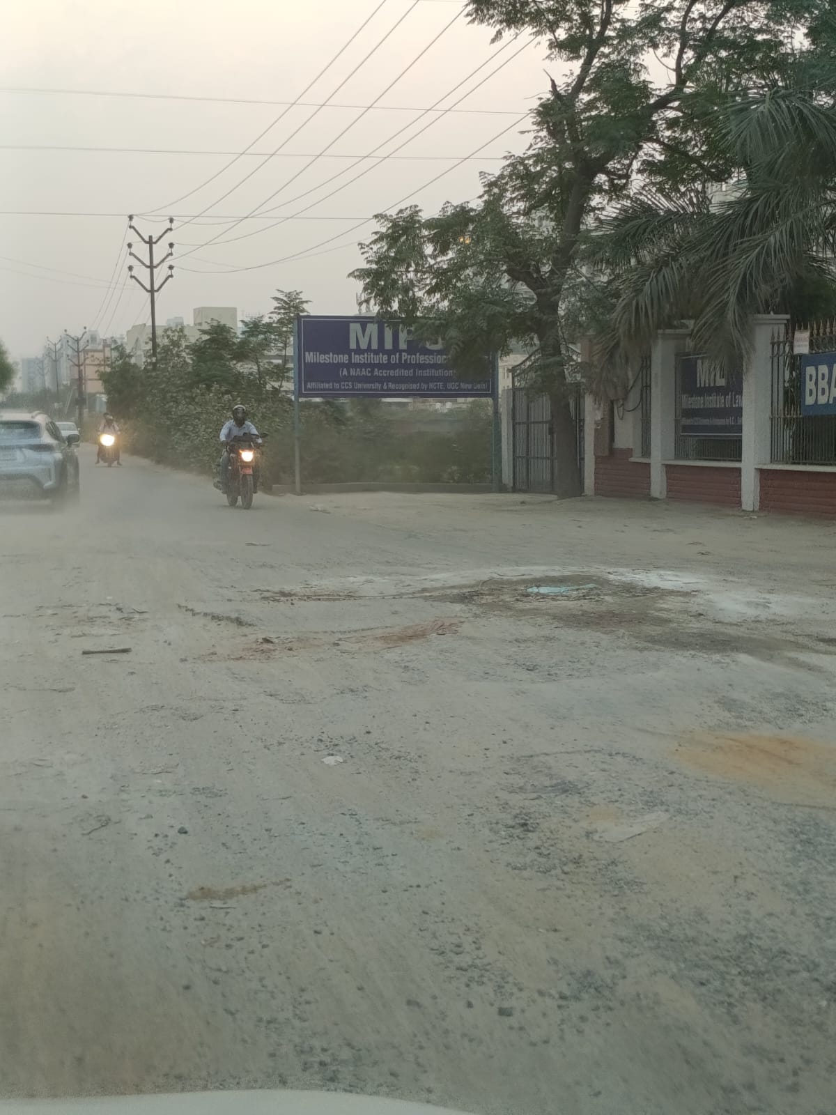 Land for Hum Tum Road will be acquired at twice the circle rate