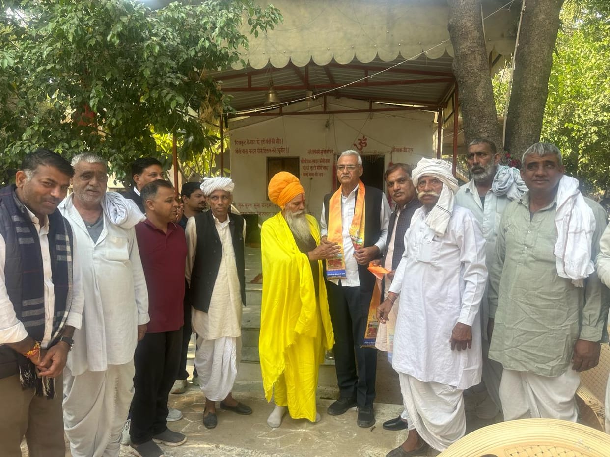 Kanwar Singh Yadav was elected the new president of the ashram.