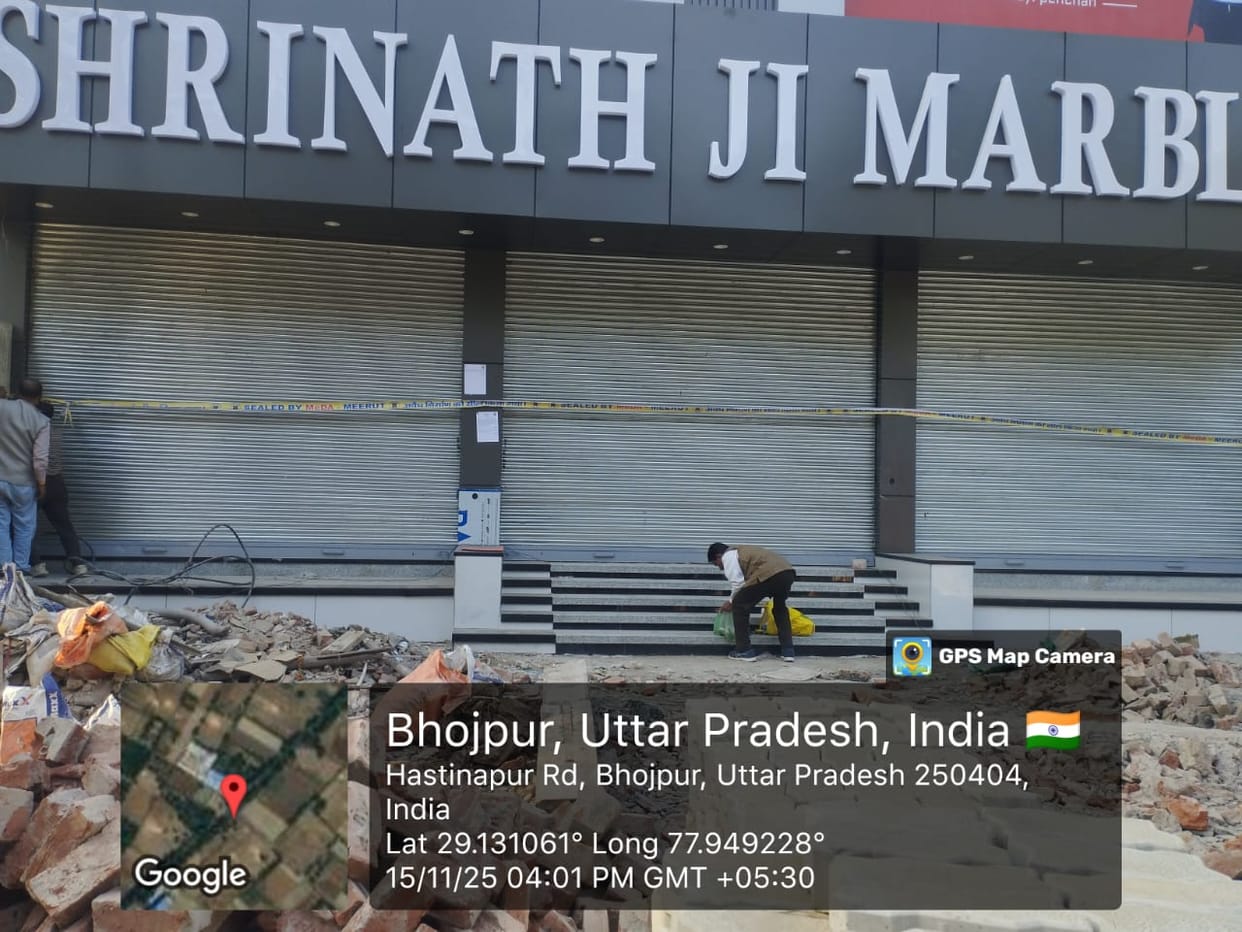 For the attention of other editions... Five complexes being made on Mawana Road without map, sealed