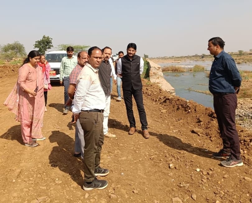 निगम आयुक्त ने किया शहर का निरीक्षण