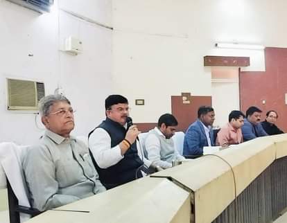 Development work up to Rs 10 lakh will be done on the proposal of councilors.