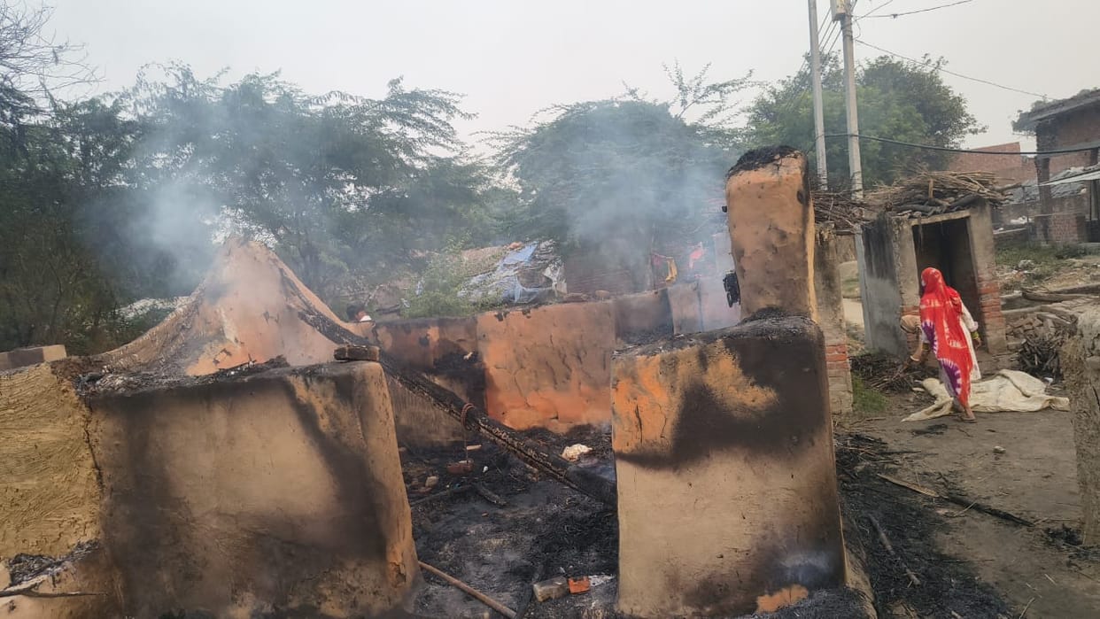 Fire breaks out again in Singhpur Dera Banjara, goods burnt