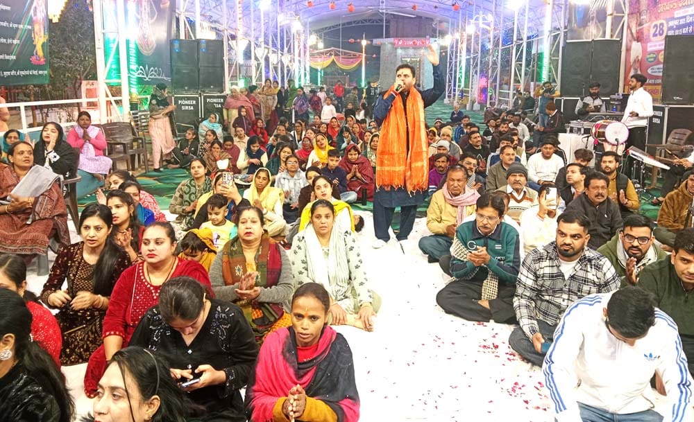 Devotees enjoyed the hymns