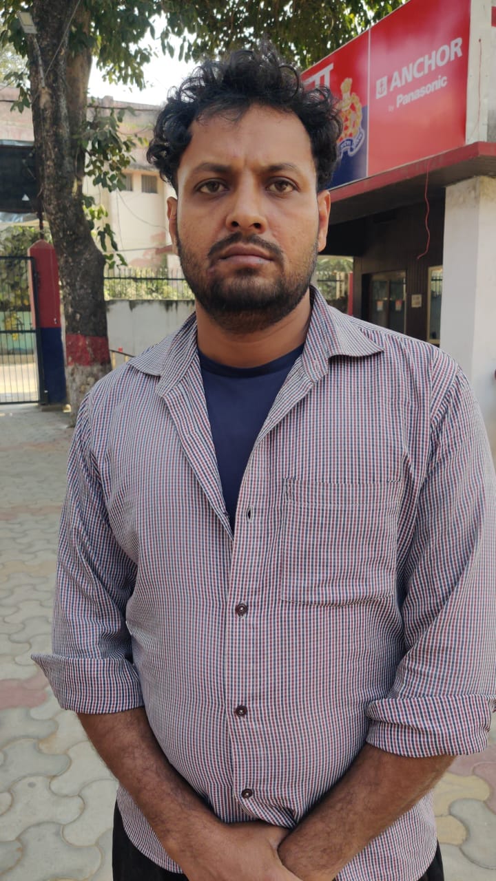 A young man who went to his in-laws' house to pick up his wife was beaten up and a complaint was lodged.