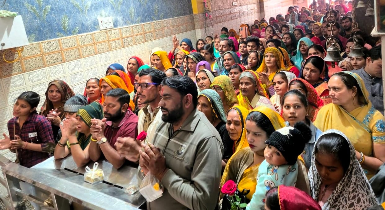 Devotees visit Baba Khatu Shyam