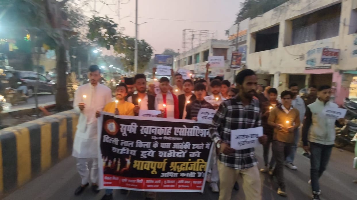 Tributes paid to those killed in the Delhi bomb blasts