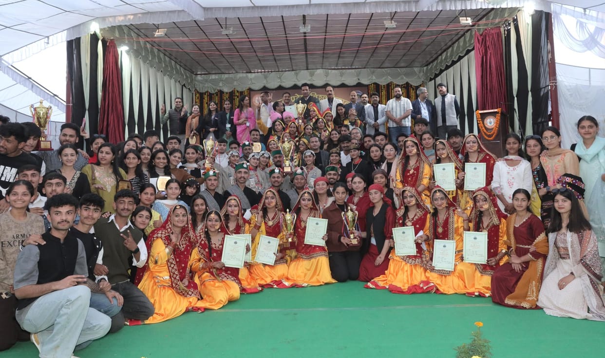 Students enthralled the audience with their folk dance performances.