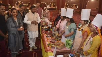 Pooja Singhal became the winner of Uttar Pradesh state level cooking competition.